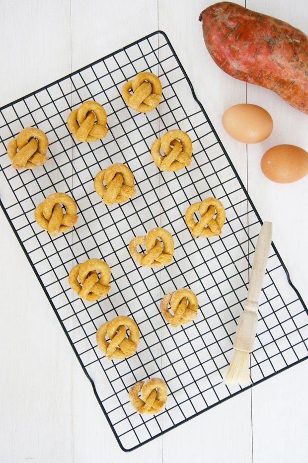 Sweet Potato Pretzel Dog Treats Recipe | Pretty Fluffy