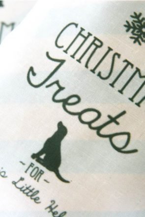 DIY Christmas Dog Treat Bags | Pretty Fluffy