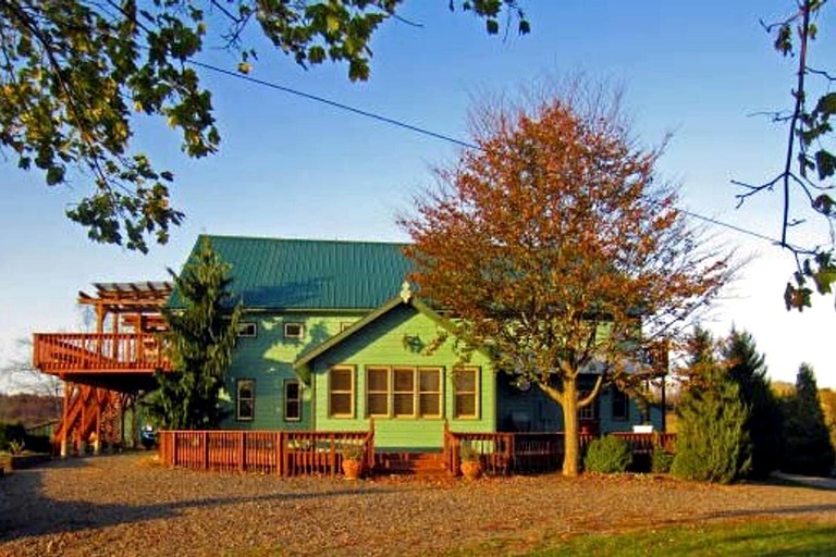 Pet-Friendly Safari Tents for Luxury Camping near San Francisco, California: