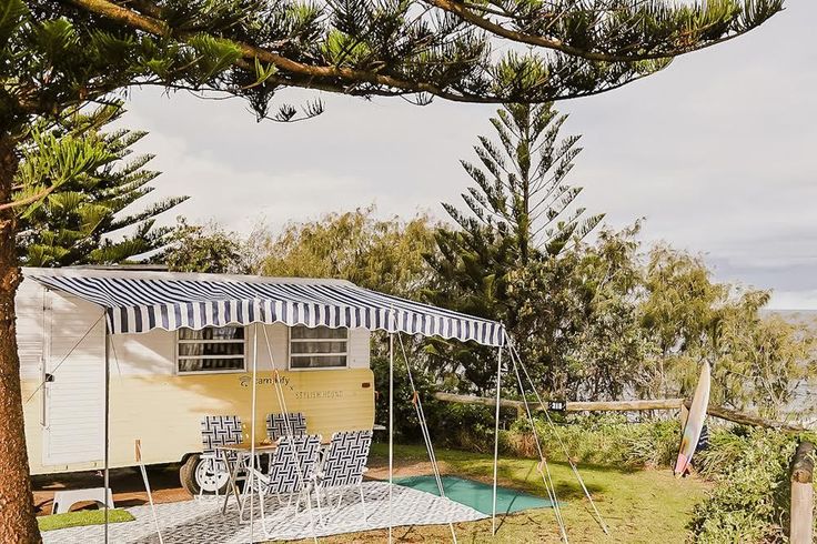 Stylish Pet-Friendly Caravans: The Pawfect Roadtrip!