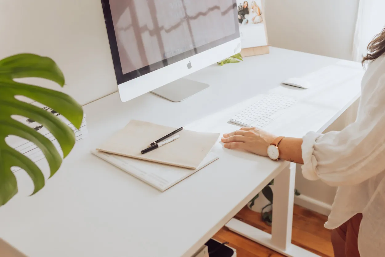 Australian Standing Desk Review: UpDown Desk PRO Electric Standing Desk