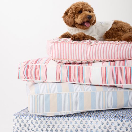 Mark and Graham Deluxe Dog Bed Lounger