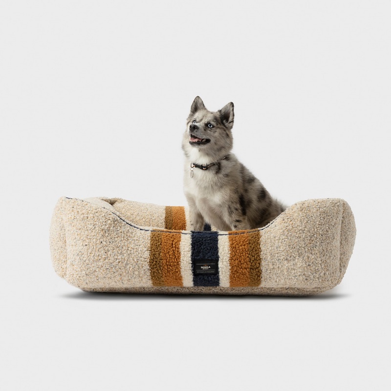 Shinola Kuddle Pet Bed